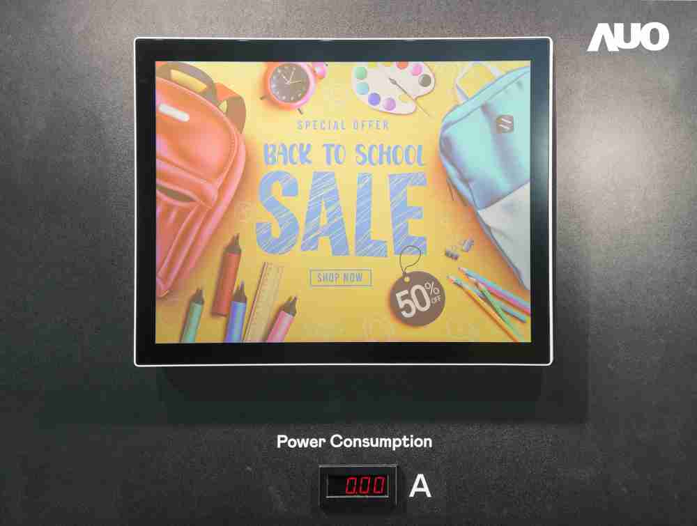 NG大舞台展示胆固醇液晶超低耗能户外全彩显示器，，，，ChLC（胆固醇液晶）以双稳态技术使静态显示零功耗，，，，具省电、、、高彩度、、、环保的特性，，，，还整合软硬件系统解决方案，，，，可透过单一云端平台管理